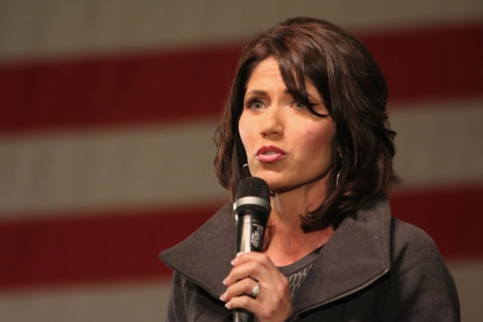 Kristi Noem, Dakota del Sur, gobernadora, controversia, MundoNOW