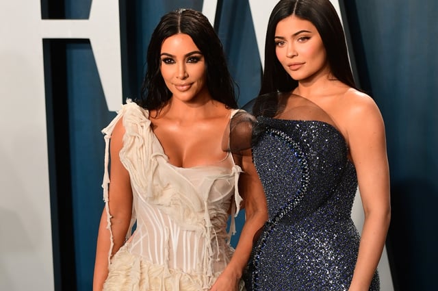 Kim Kardashian vs Kylie Jenner, ¿cuál es el mejor kit de cuidado de la piel?