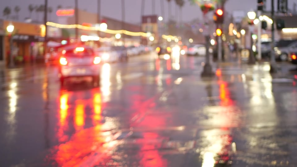 Más de 2,000 vuelos cancelados en el noreste de EEUU debido a las intensas lluvias