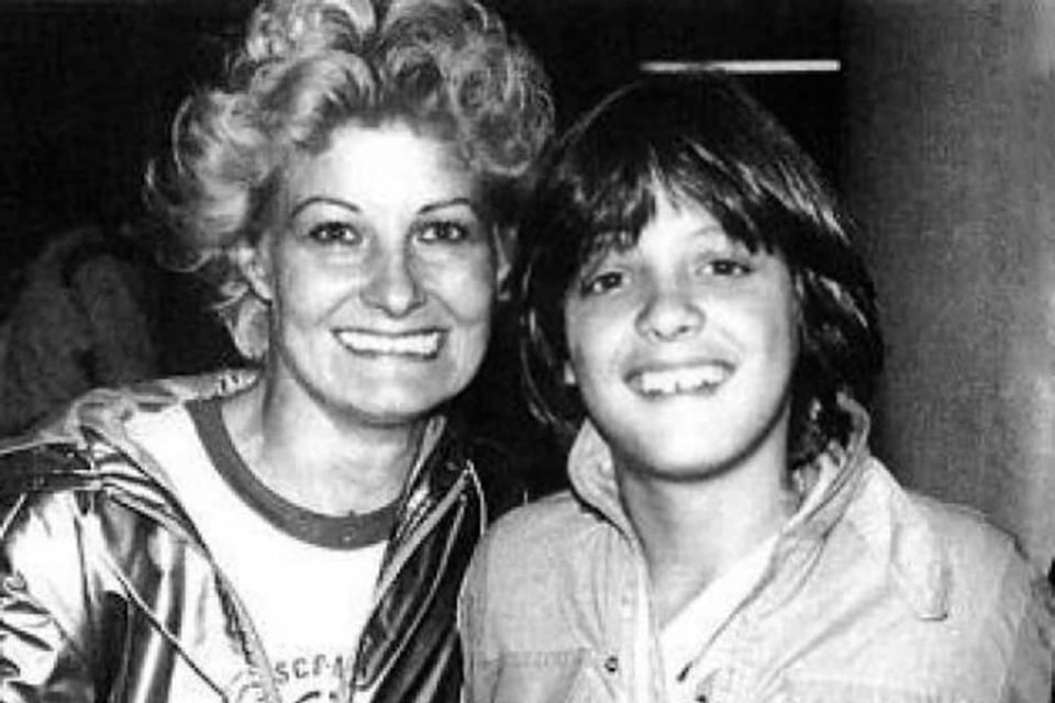 Hermano de Luis Miguel defiende la memoria de su madre