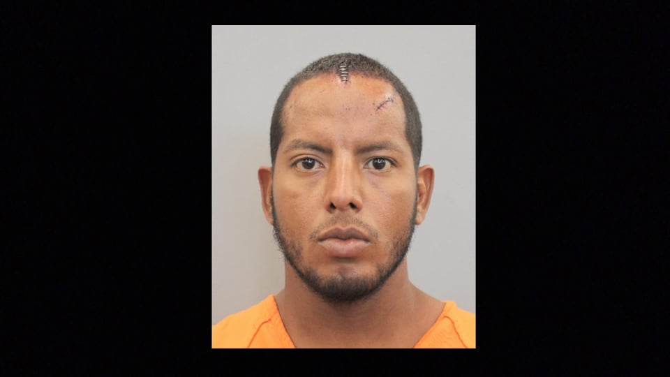 Leonardo Acosta Pérez atacó a puñaladas a la madre de su hijo (FOTOS)