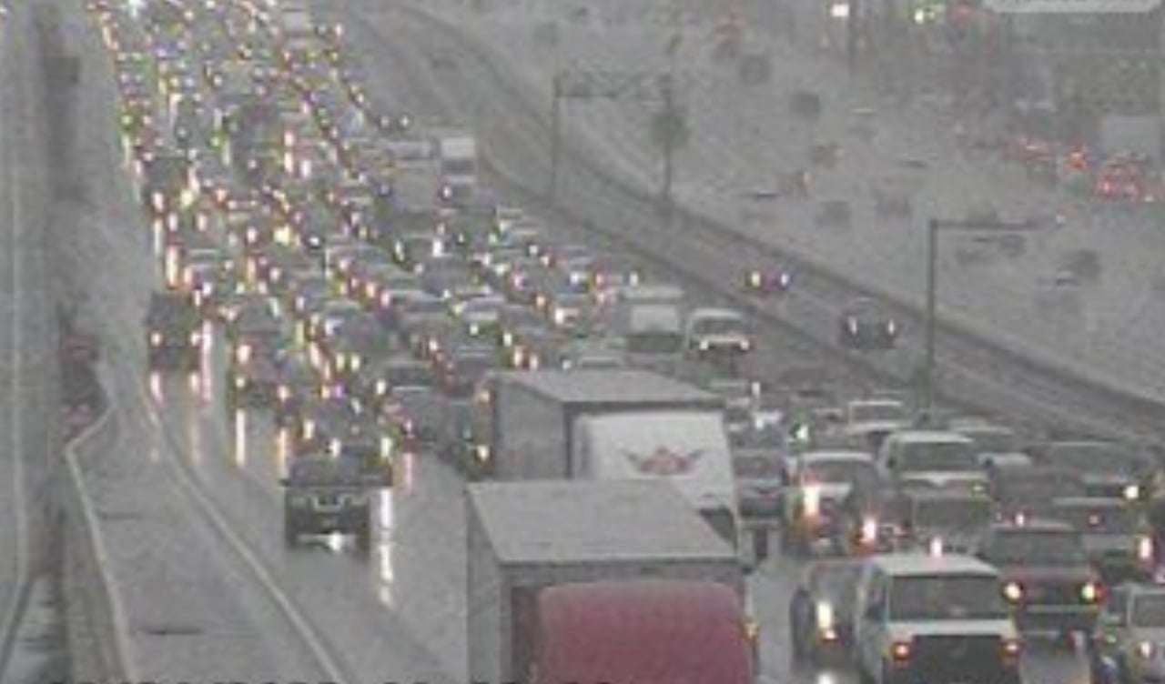 ÚLTIMA HORA: Lluvias torrenciales aquejan importante ciudad de Texas