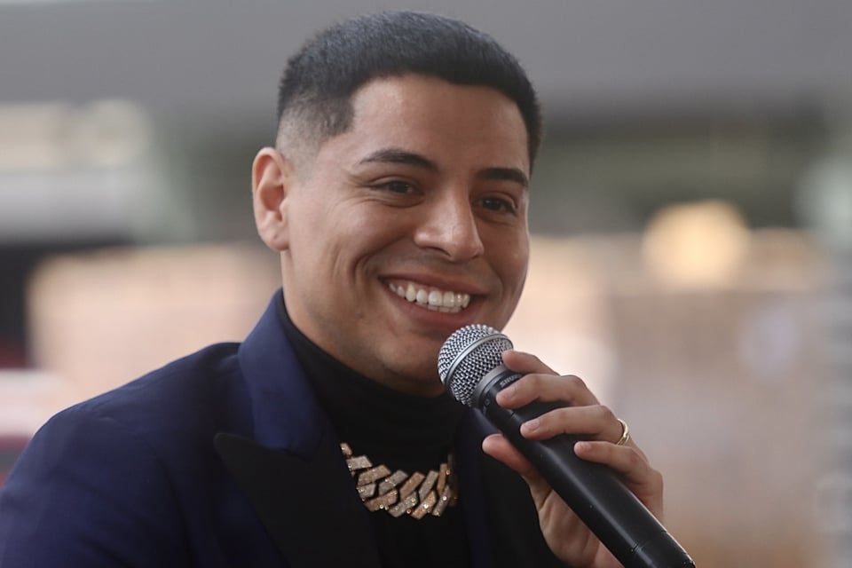 Eduin Caz sorprende con su cambio físico, pero no se salva de las burlas