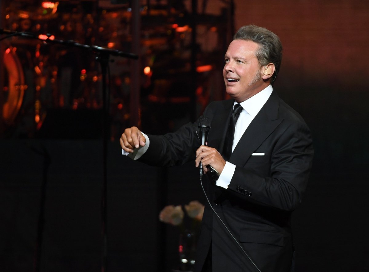 Luis Miguel is caught dressed like a «bum» at Target (PHOTO)