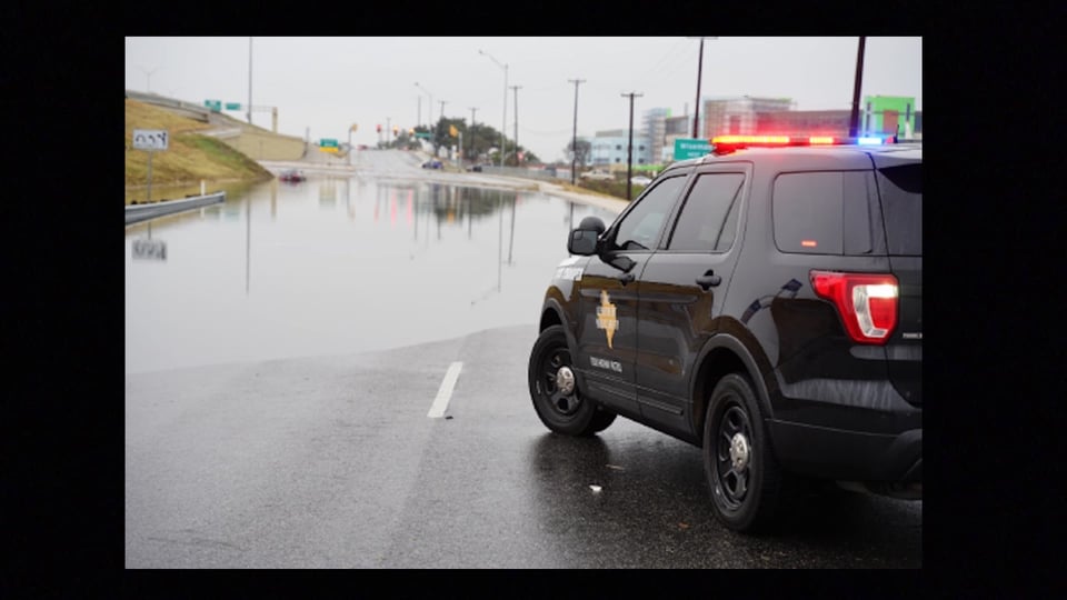 Houston padece otra jornada con lluvias torrenciales (FOTOS)