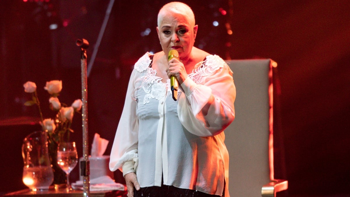 Lupita D’Alessio de luto por muerte de su bajista
