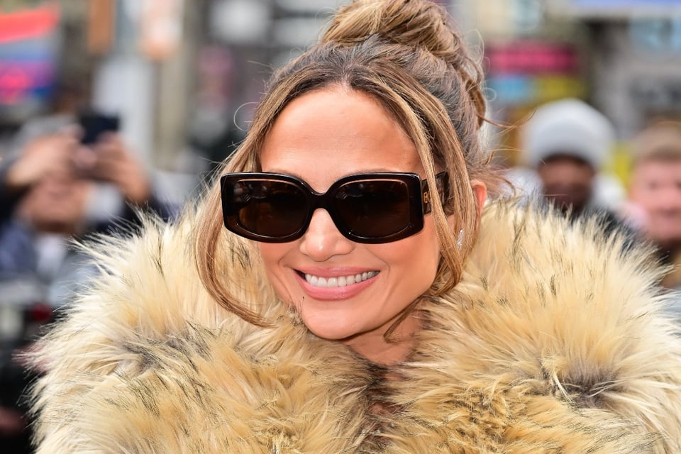 Jennifer López, singer, actress, businesswoman, MundoNOW, Met Gala 2024