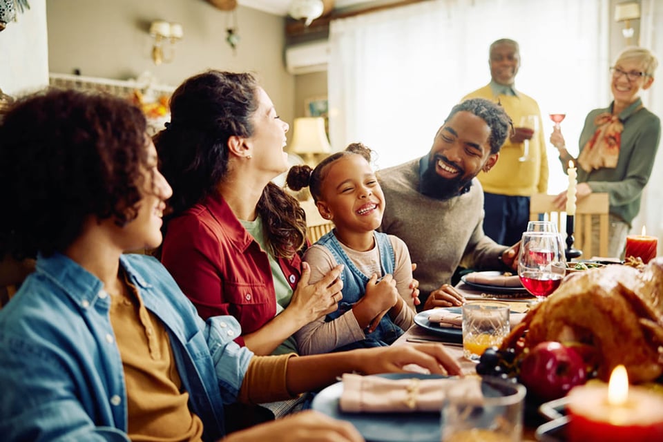 Acción de Gracias, tradiciones, vacaciones, cena, familia, desconéctate