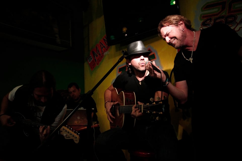 Compromiso social,México Lindo y Querido tour, Latino Victory Foundation, Solidaridad en la música, Universidad Texas A&M-Corpus Christi