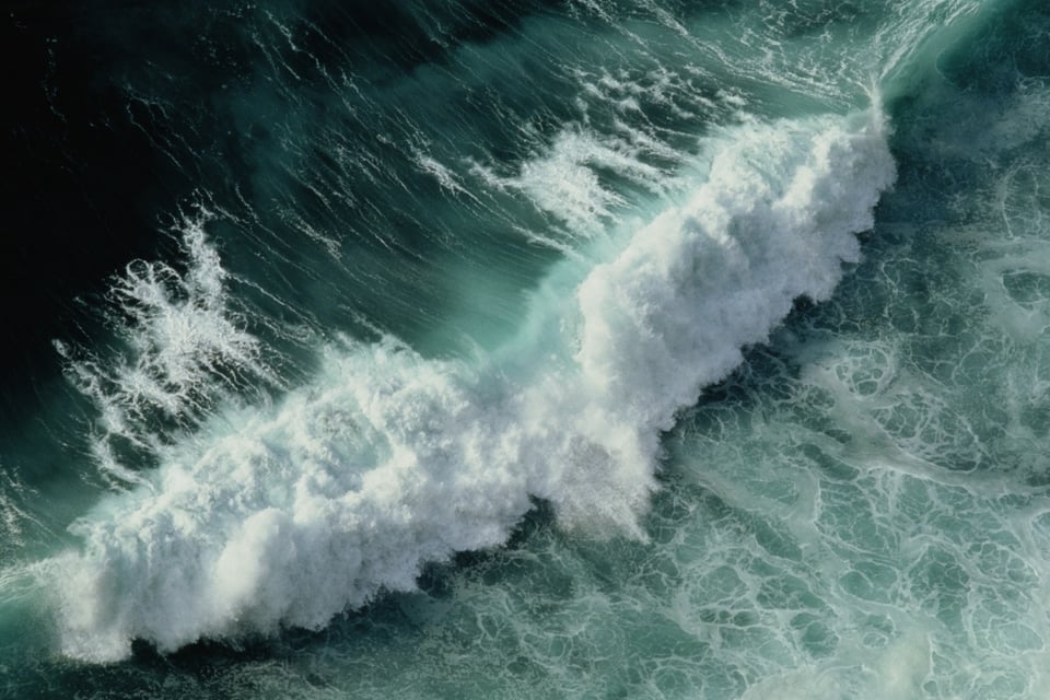Massive wave leaves three dead on South African beach (PHOTOS)
