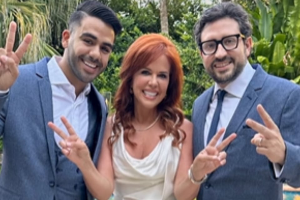 María Celeste Arrarás, host, mundonow, journalist, telemundo