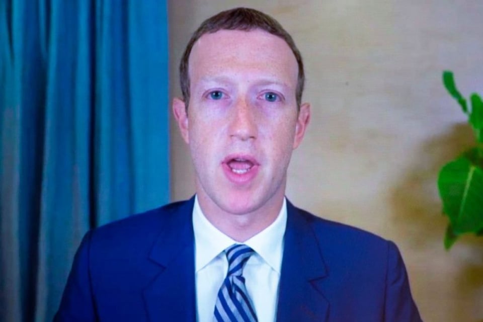 Mark Zuckerberg rompe el silencio tras caída de Facebook