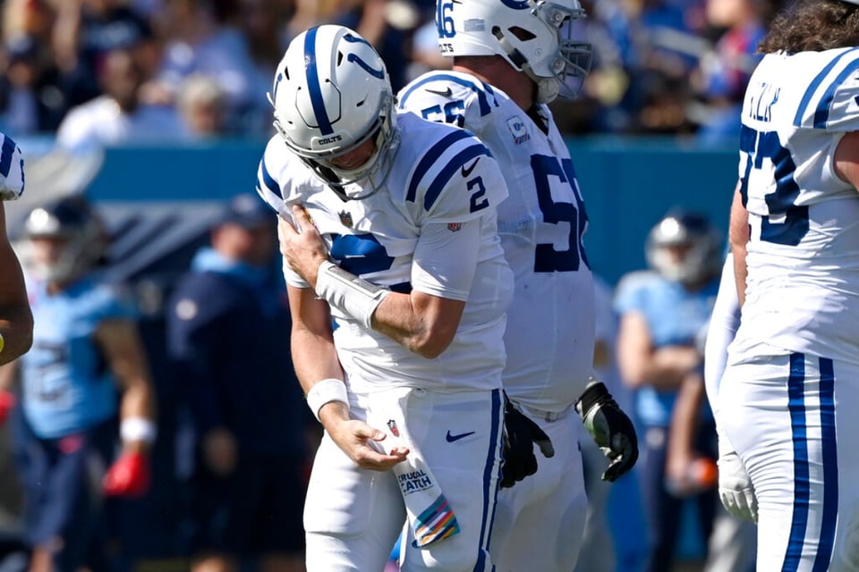 Los Colts envían a la banca a Matt Ryan y Sam Ehlinger será su reemplazo