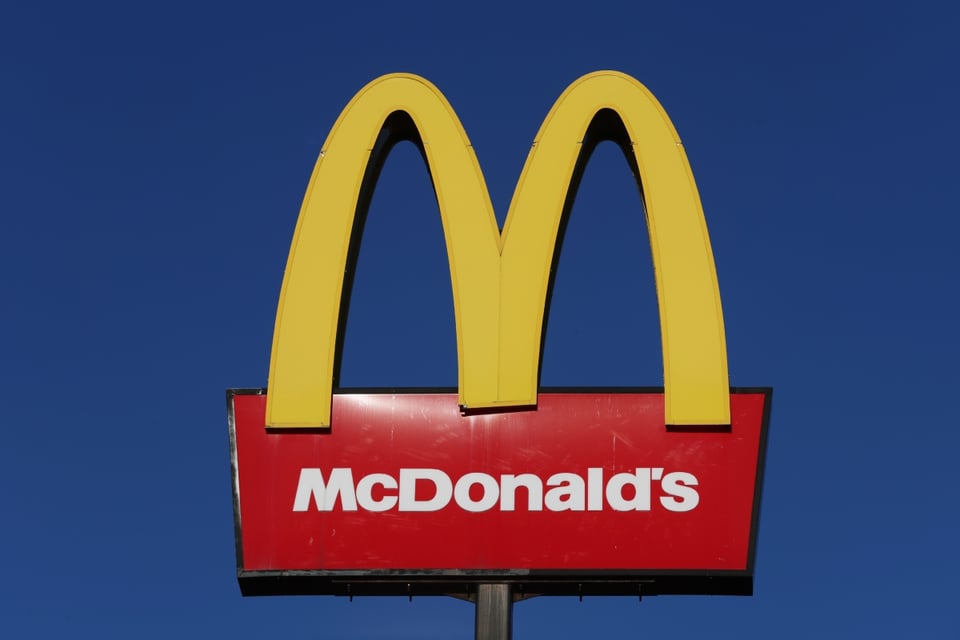 McDonald’s retira productos por posible contaminación con E. coli