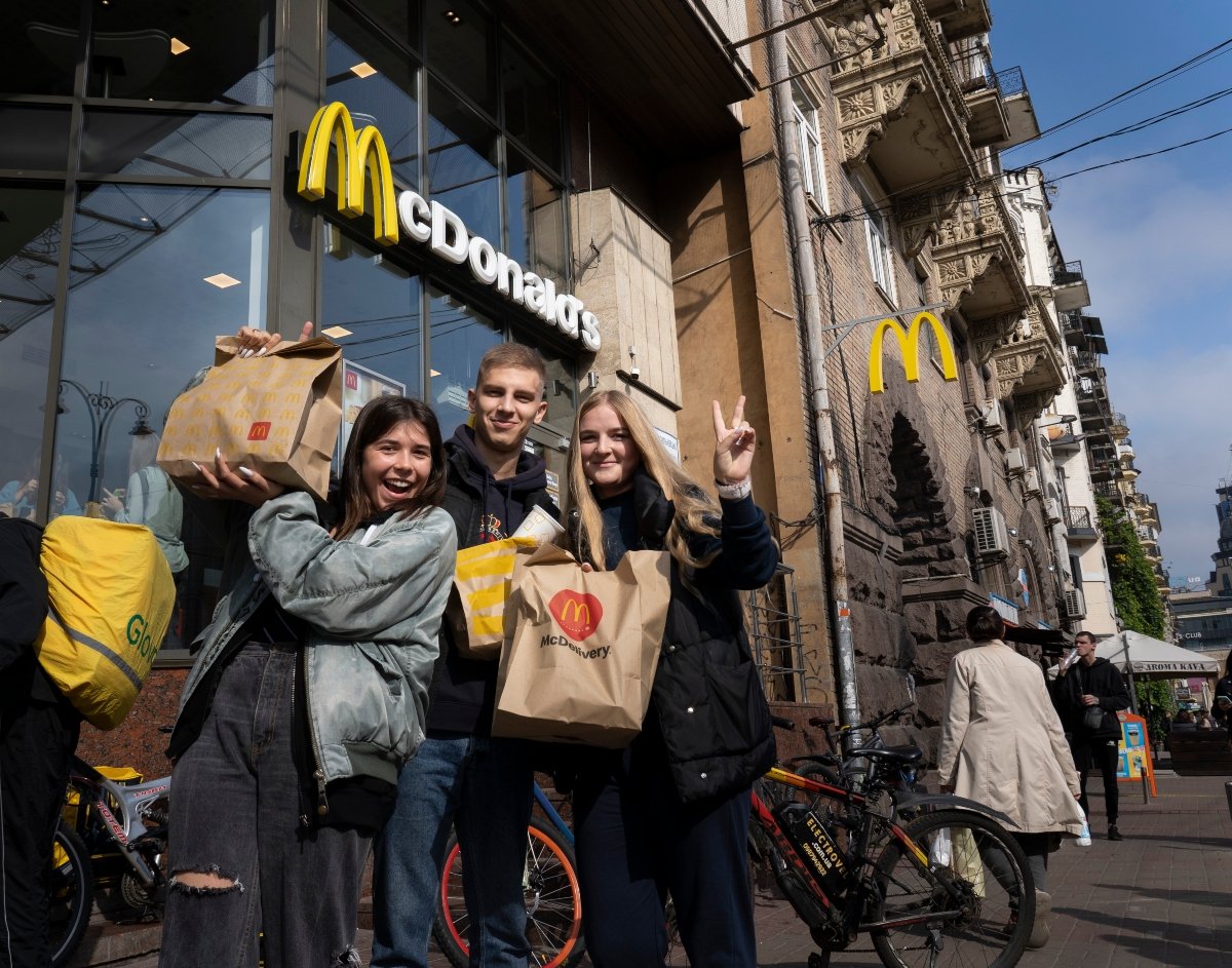 McDonald’s lanza la Happy Meal para adultos