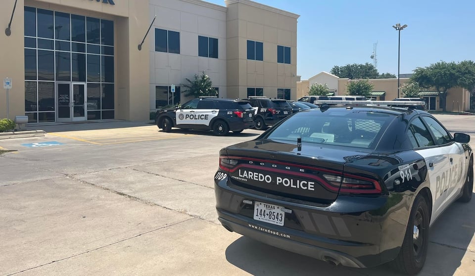fugitive police officer patrol attack