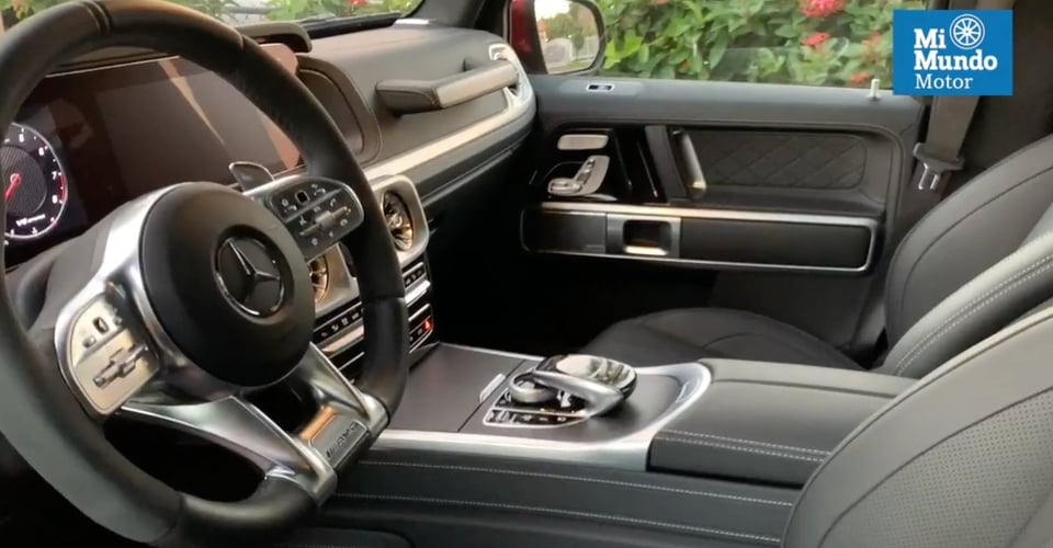 steering wheel, leather seats, speedometer, gear shift, Engine