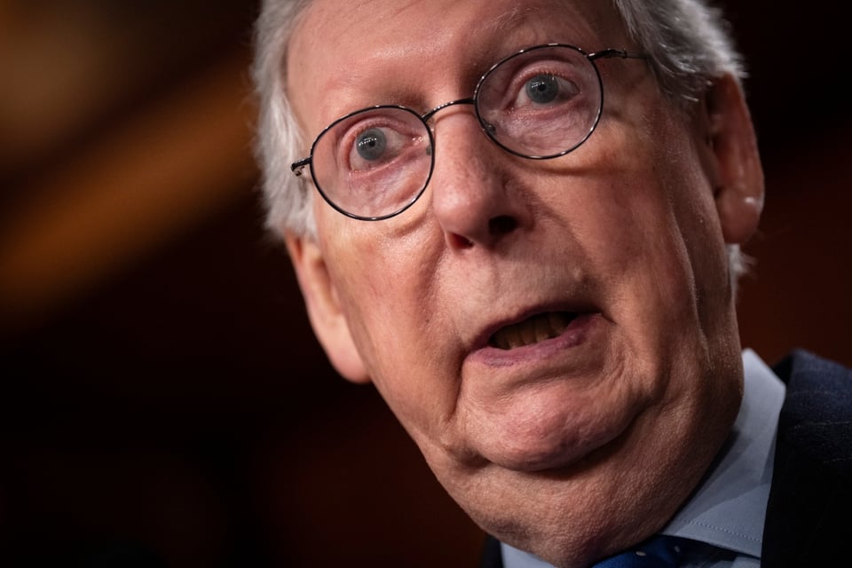 Mitch McConnell es reelegido como líder de los republicanos
