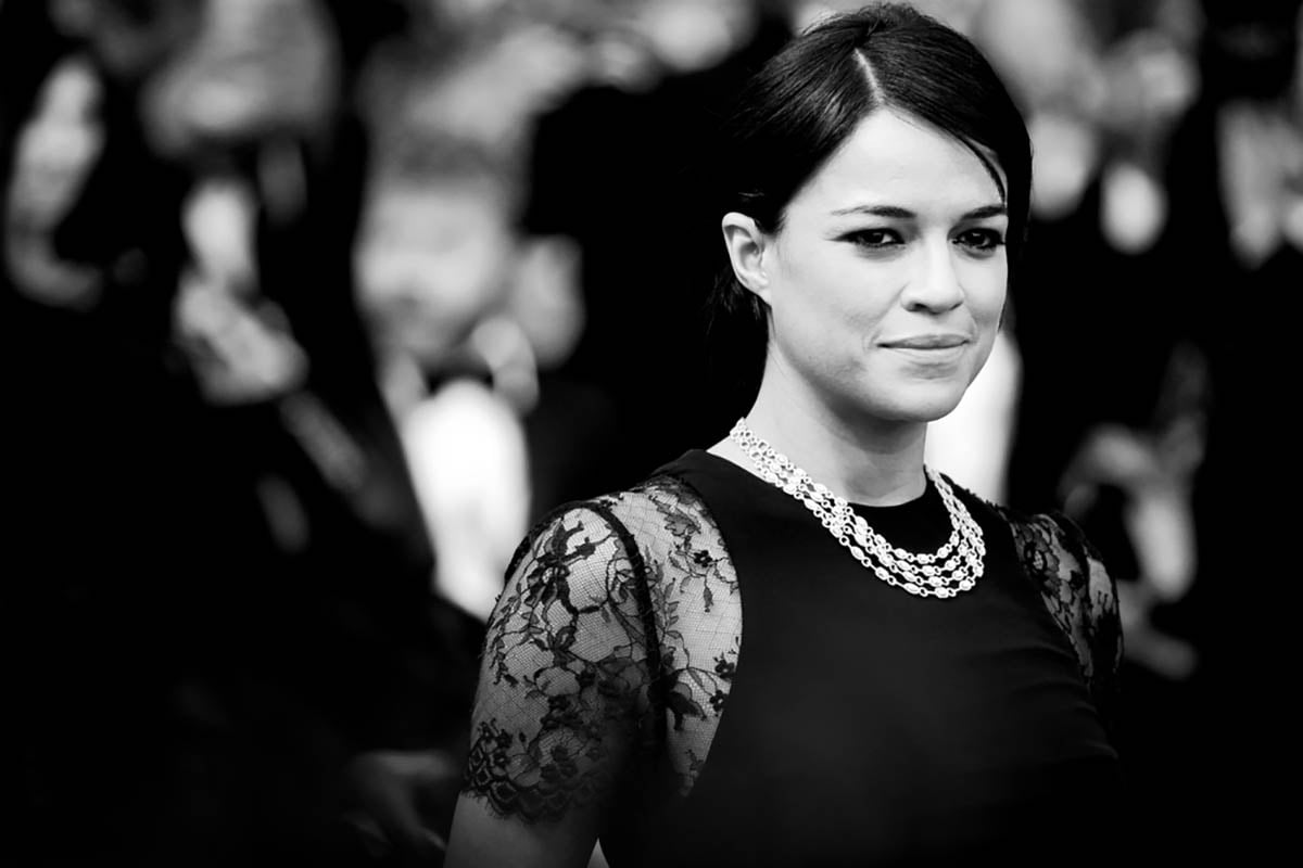 7 formas en que Michelle Rodríguez está desafiando las normas de género en la pantalla grande