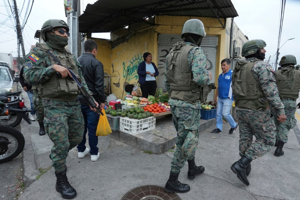 Ataque en Ecuador, Ecuador, Encapuchados, Televisora TC de Ecuador, Violencia