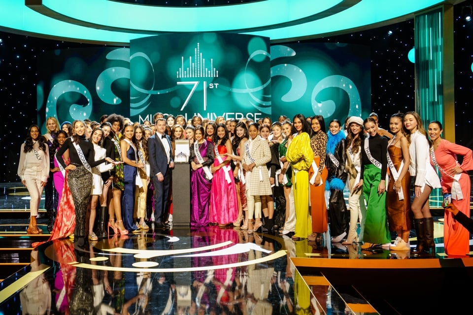 Falsa inclusión de Miss Universo, Anne Jakrajutatip, Cynthia de la Vega, Salvador Ortiz, Raúl Rocha Cantú, 