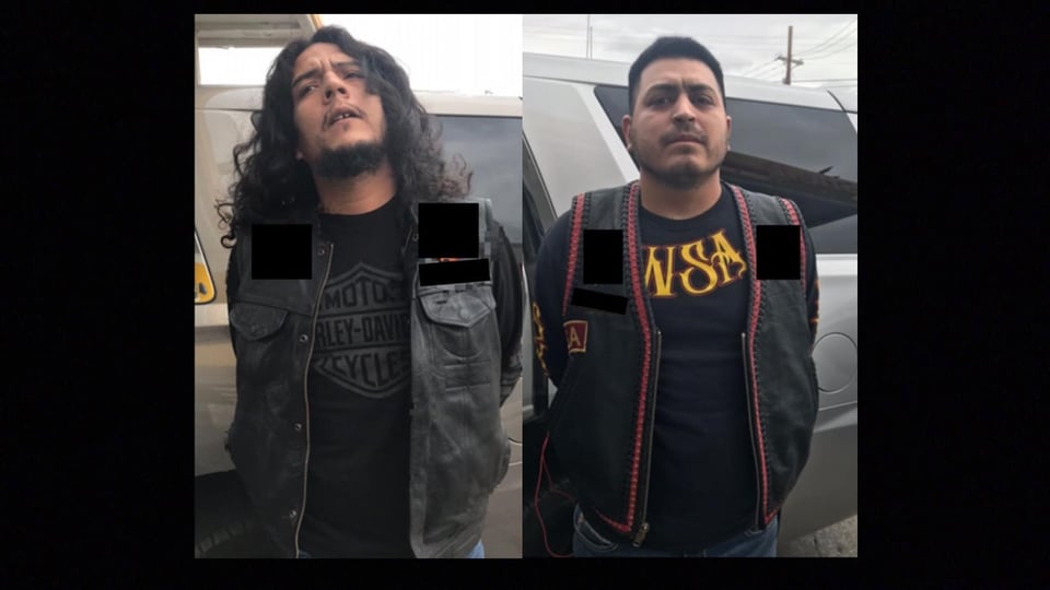 Jesse Treviño y Antonio Flores caen con armas, motocicletas y droga