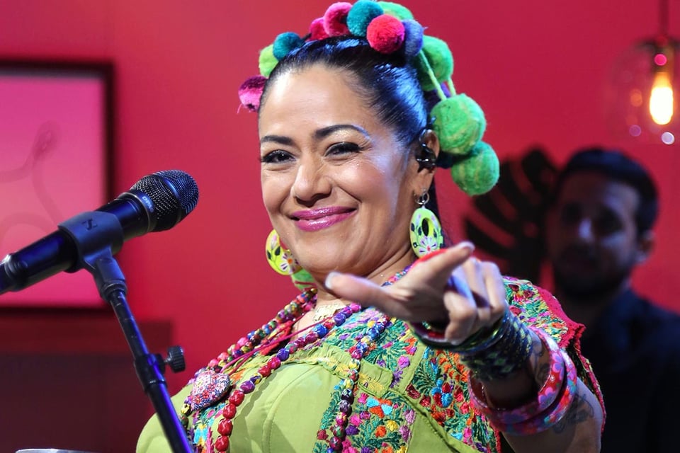Lila Downs, mexicano-estadounidense, cantante, artista, Vive Latino Zaragoza