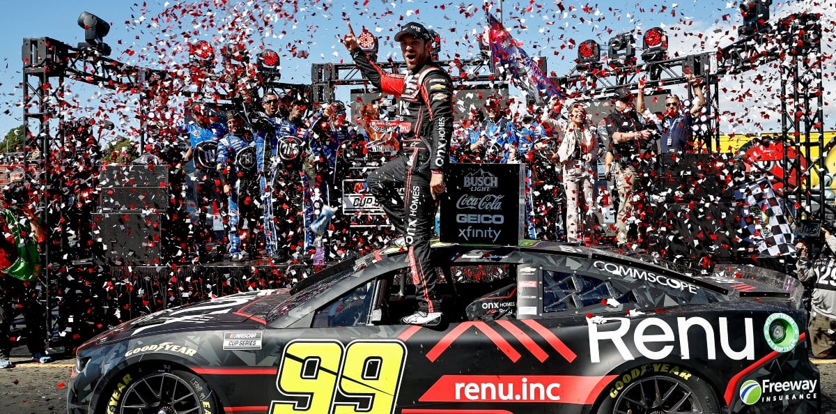 ¡Hace historia! Daniel Suárez se convierte en el primer mexicano en ganar una carrera NASCAR