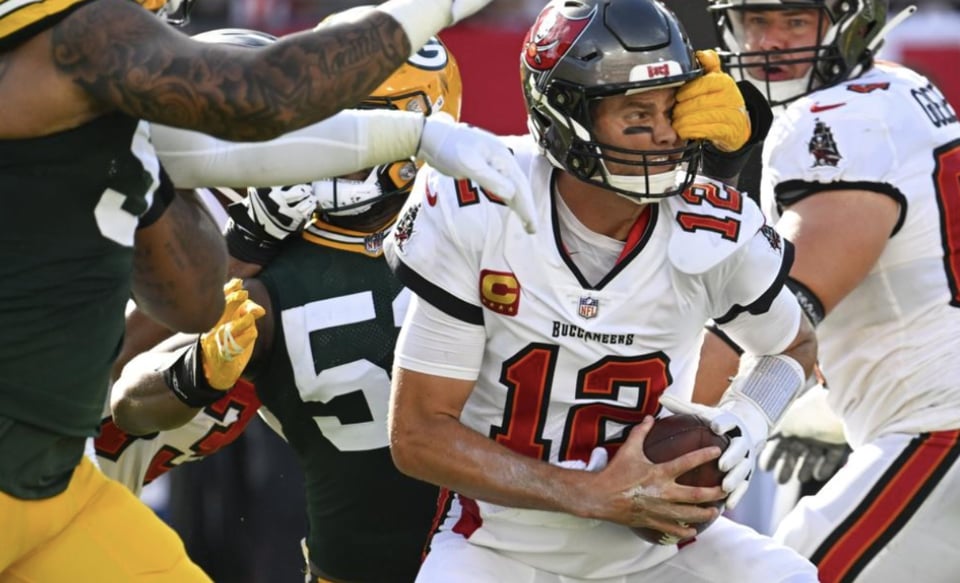 Jones se lesiona el tobillo en la victoria de los Giants 20-12 sobre los Bears featured image
