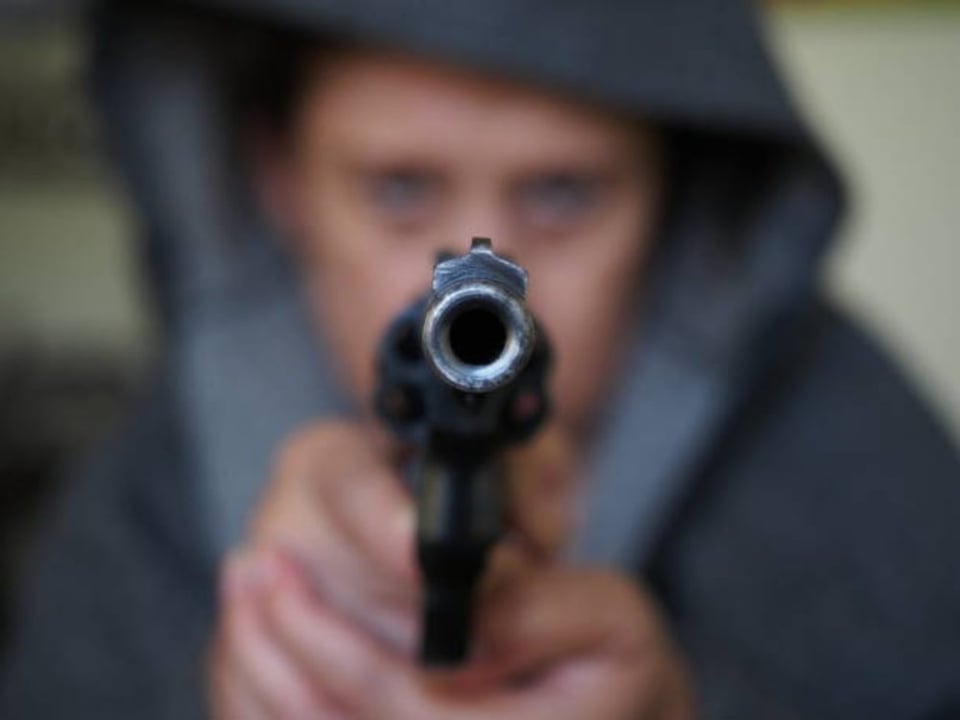 Niño creaba armas caseras, un intento de prueba terminó en un asesinato hacia su hermana