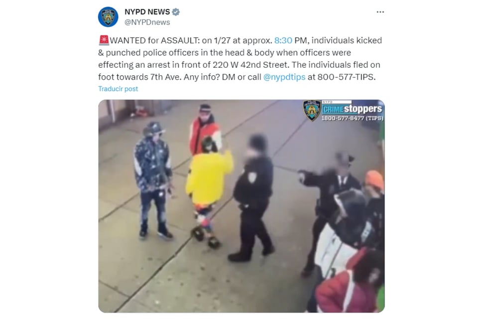 agresión, Times Square, migrantes, policía, venezolanos, MundoNow