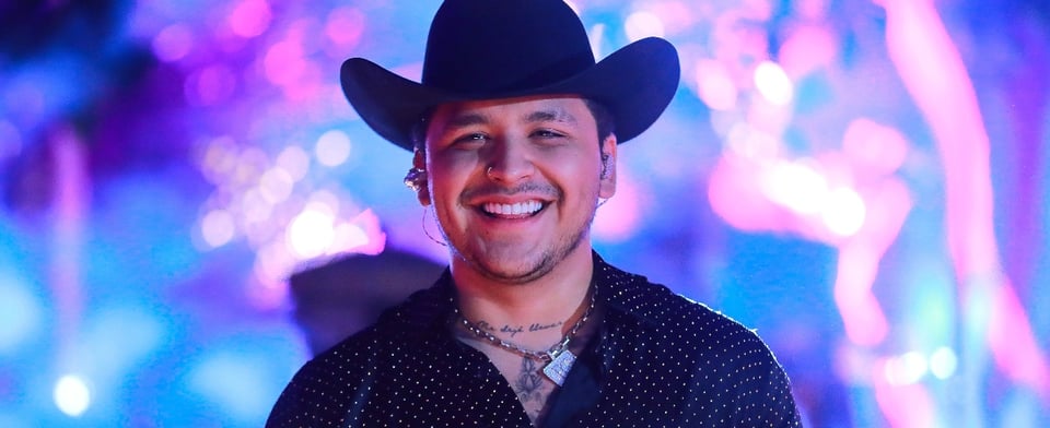 Christian Nodal se confiesa en pleno concierto y habla de la infidelidad