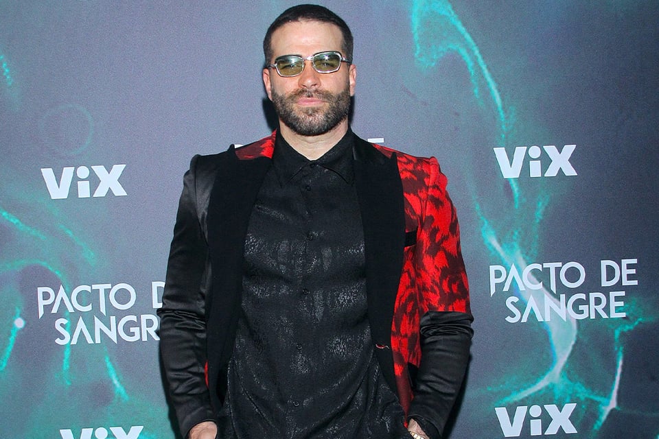 Alejandro Nones talks exclusively to MundoNOW about ‘Pacto de Sangre’