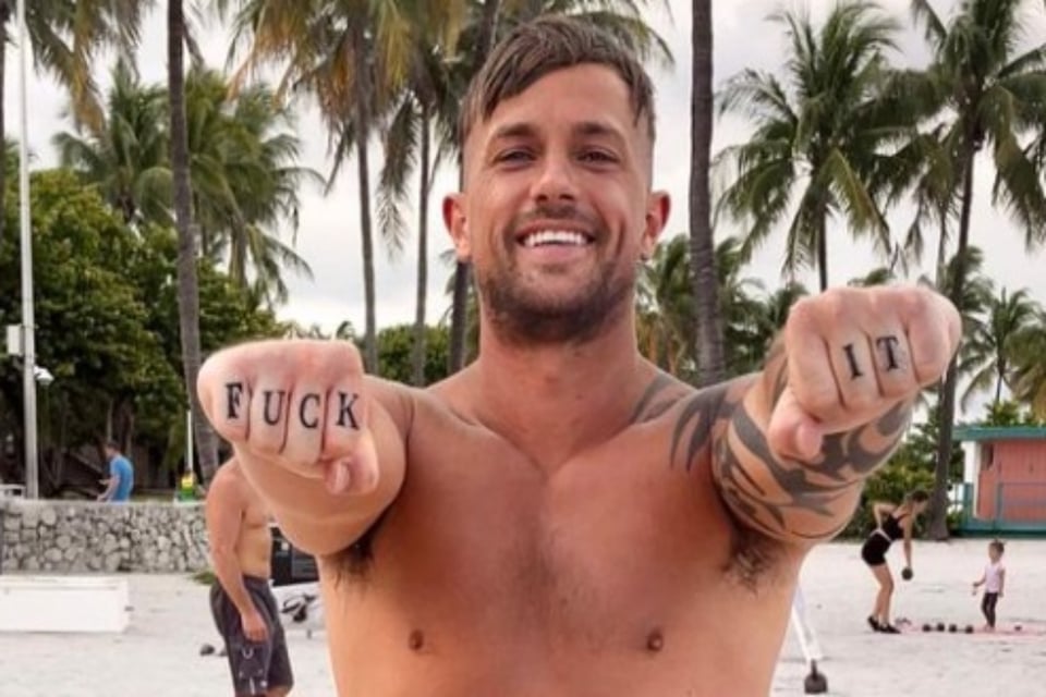 Oliver Spedding OnlyFans, interview, podcast, Anything Goes, MundoNOW