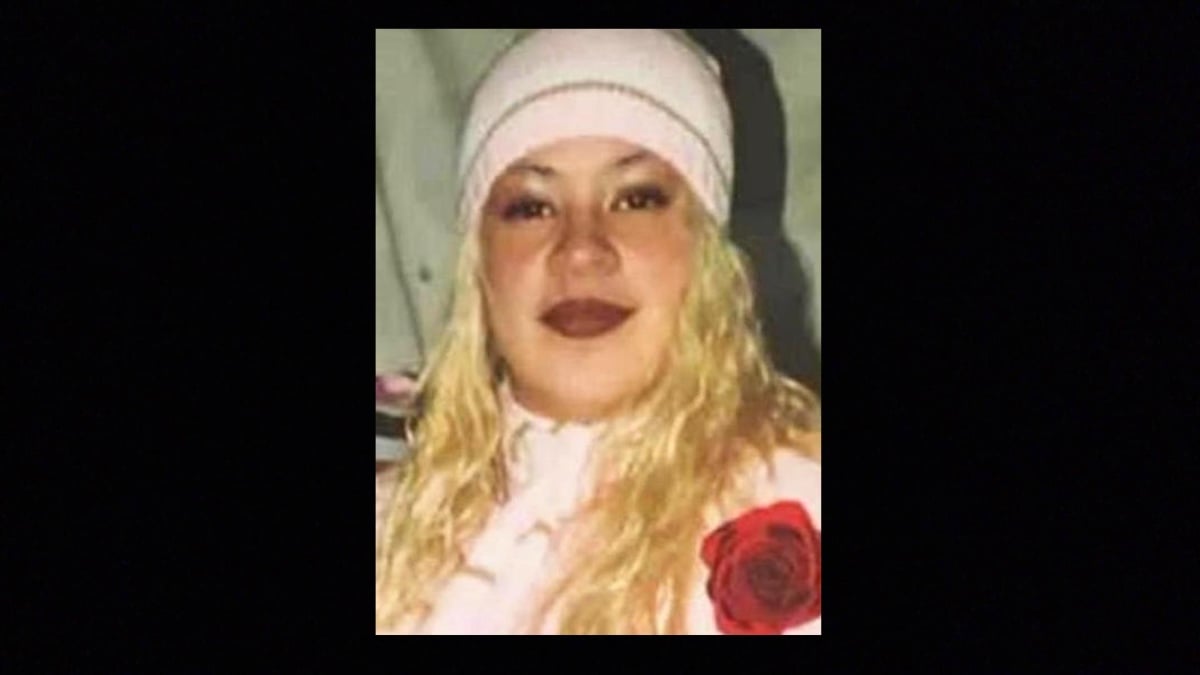 Alexandra Olmo murió asesinada a balazos en un brutal ataque en Chicago, Illinois, junto a su hija Jael Omar Burgos y otras tres personas quedaron heridas.