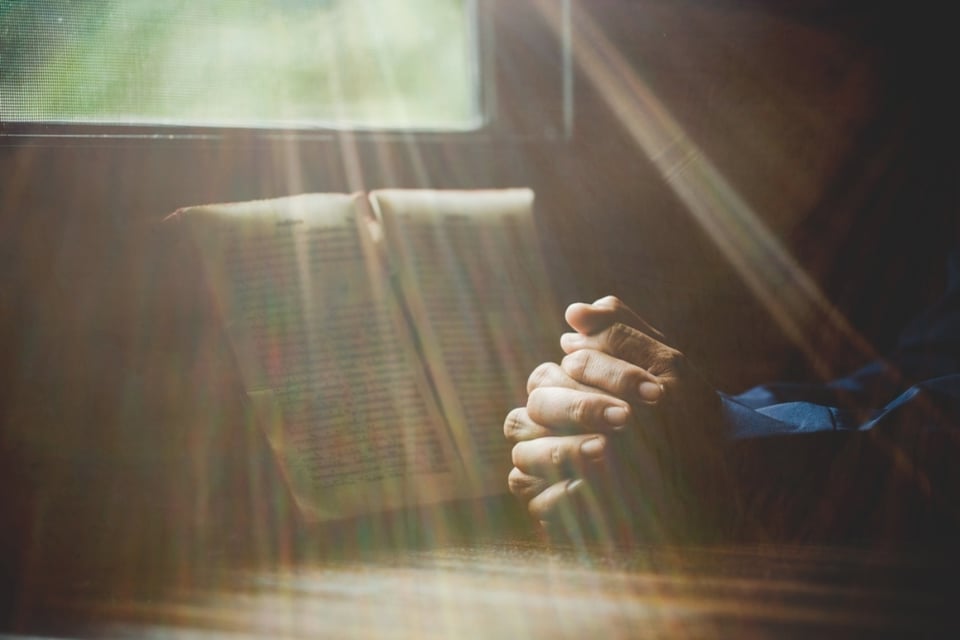 oración, refugio, fe, divinidad, MundoNow