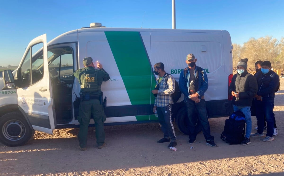 Agente de la Patrulla Fronteriza balea cuatro veces a migrante en Arizona