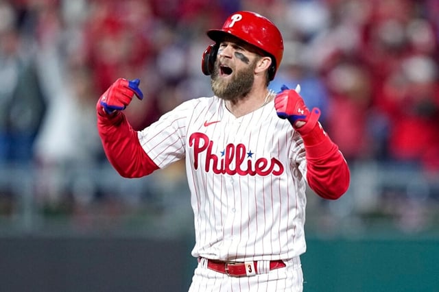 MLB: Con 4 jonrones Phillies vencen a Padres y acechan Serie Mundial