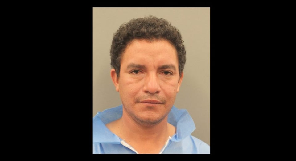 Wilmer Pacheco Rivera es acusado de intentar embestir a un policía
