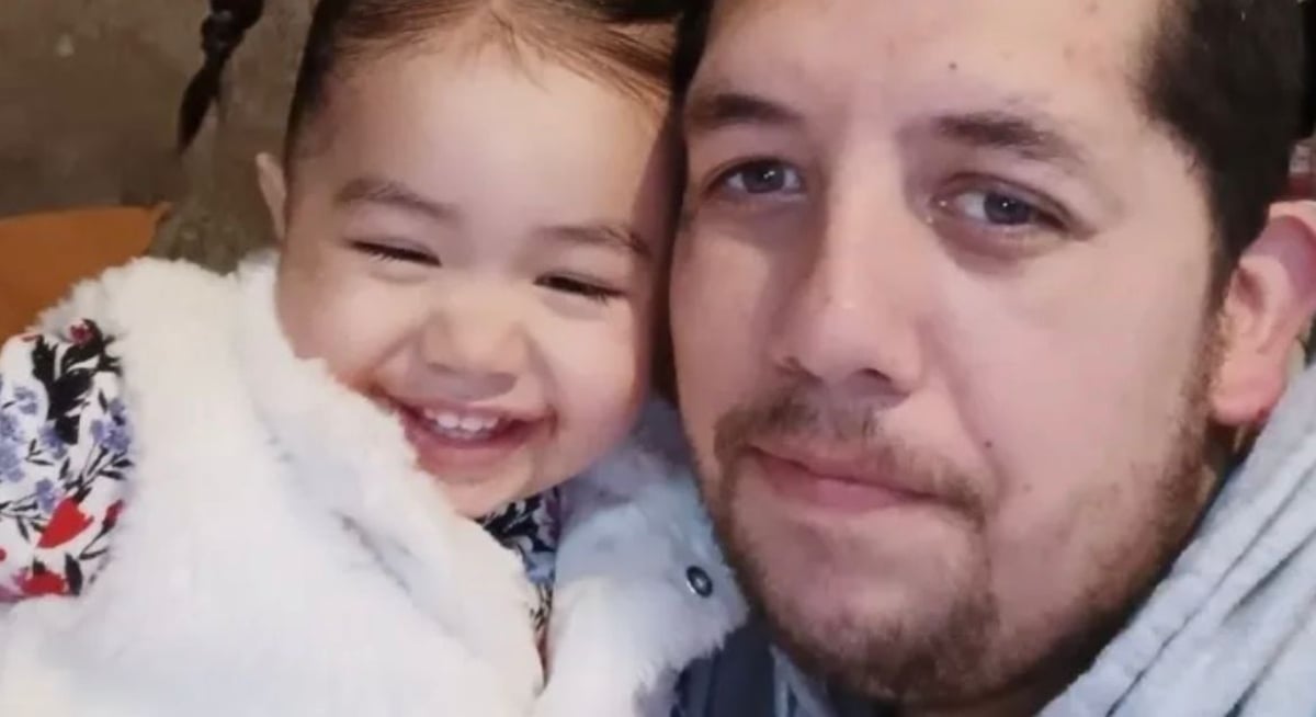 Padre hispano se sacrifica, niña, pequeña, Alonso, hombre