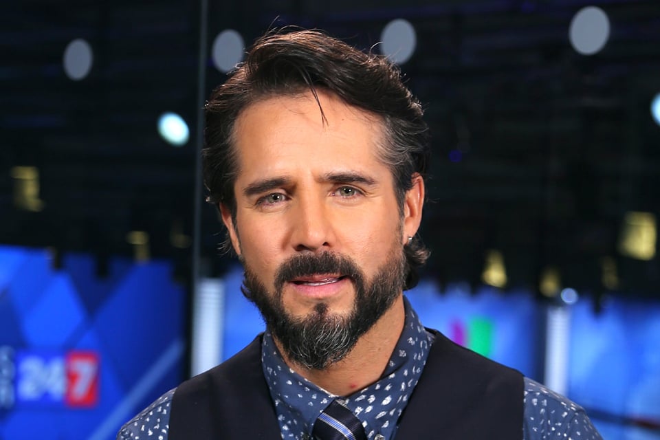 José Ron in El Gallo de Oro: Confess, did you fall in love with Lucero?  (EXCLUSIVE INTERVIEW)
