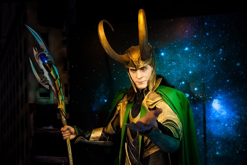 bisexual characters Marvel, Loki, Tom Hiddleston, Thor, MundoNOW