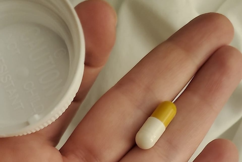 Crónica: Farmaceuta usaba la tienda para fines personales featured image