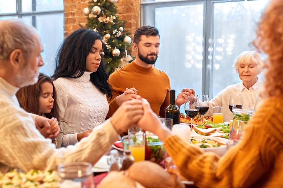 Thanksgiving, food, family, dinner, prayer