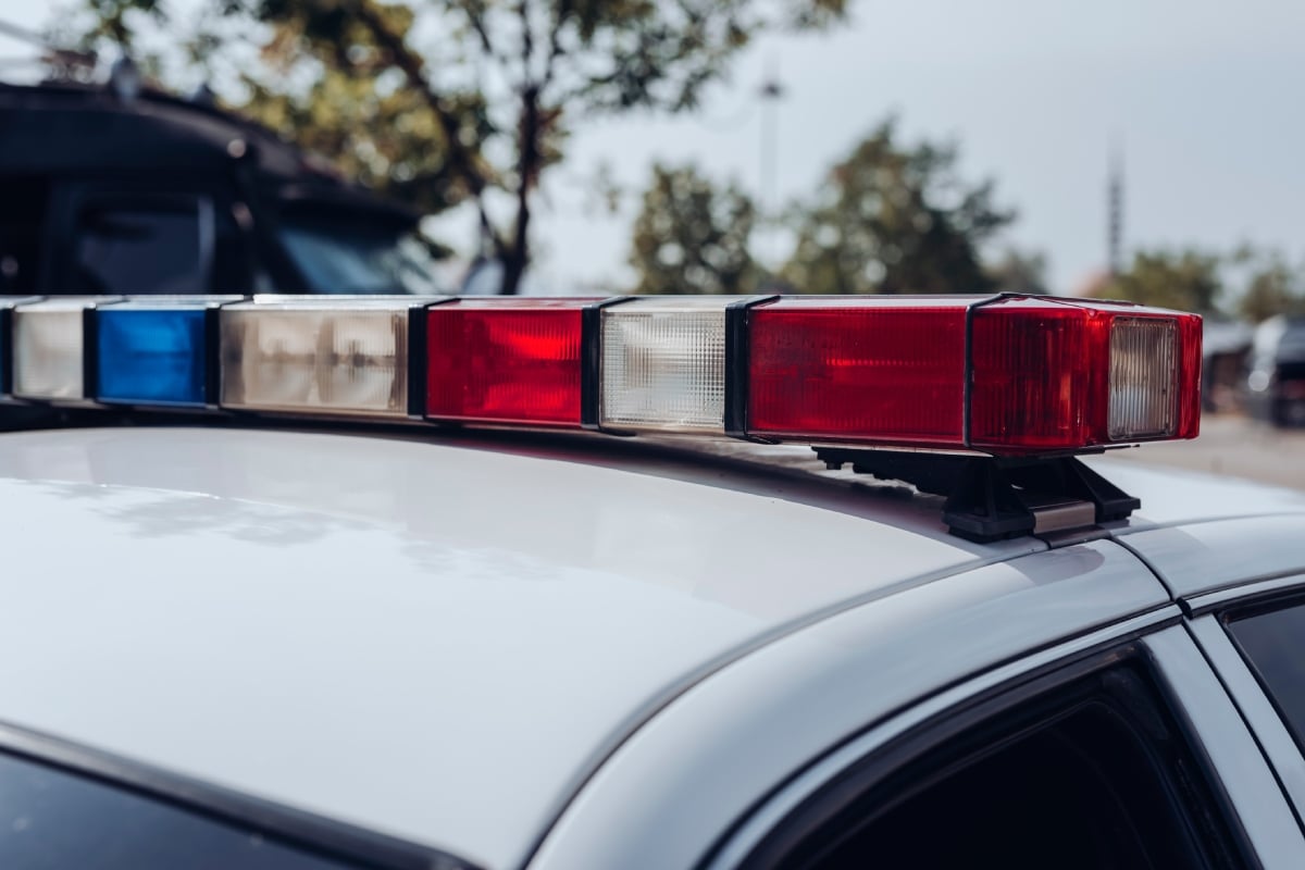 Un joven de 15 años encuentra a su madre y a su padrastro muertos