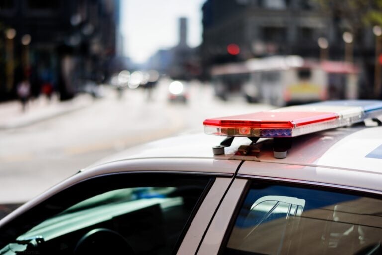 Identifican a acusado de asesinar a padre hispano