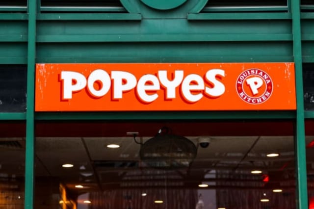 Teen killed in shooting outside Popeyes in Baltimore (PHOTOS)