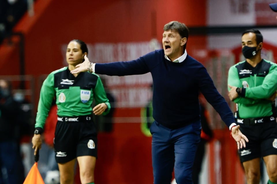 Entrenador del Querétaro dice que tanto él como sus jugadores han sido amenazados de muerte