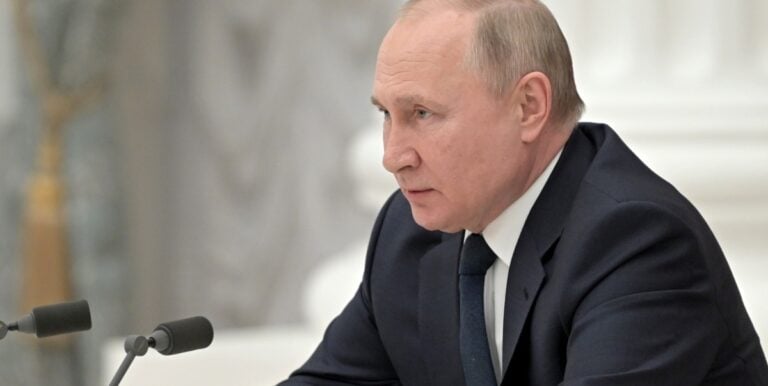 La Casa Blanca anunció que estará vigilando la situación de Rusia