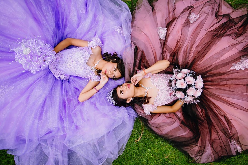 adolescentes, chicas, moda, quinceañera, vestidos